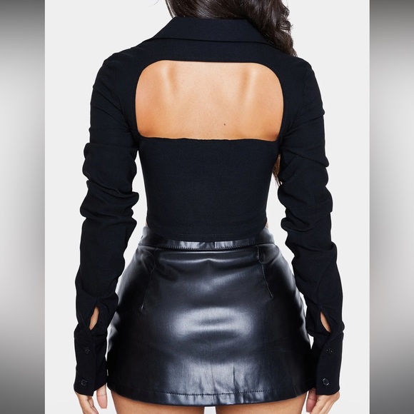 SOLADO Cut Out Asymmetrical Hem Long Sleeve Top - Picture 3 of 6